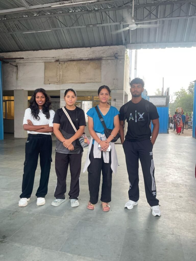 सलोनी, महक , शिवम एवं मीरा का चयन इंडियन रग्बी में हुआ