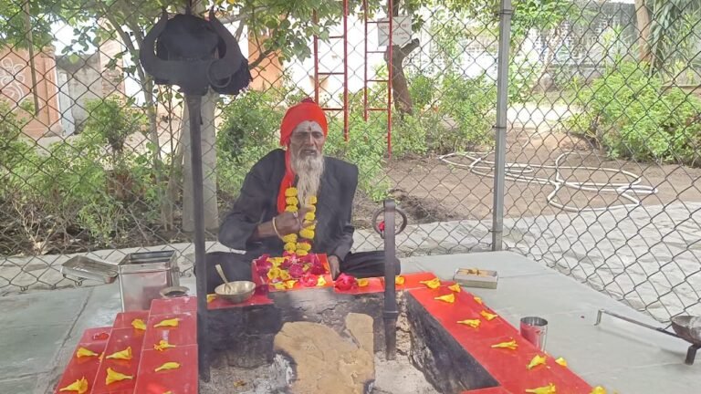 अमरेली जिला के सावरकुंडला में गुरु पूर्णिमा पर्व पर तात्कालिक हनुमानजी आश्रम बना सेवा यज्ञ का धाम