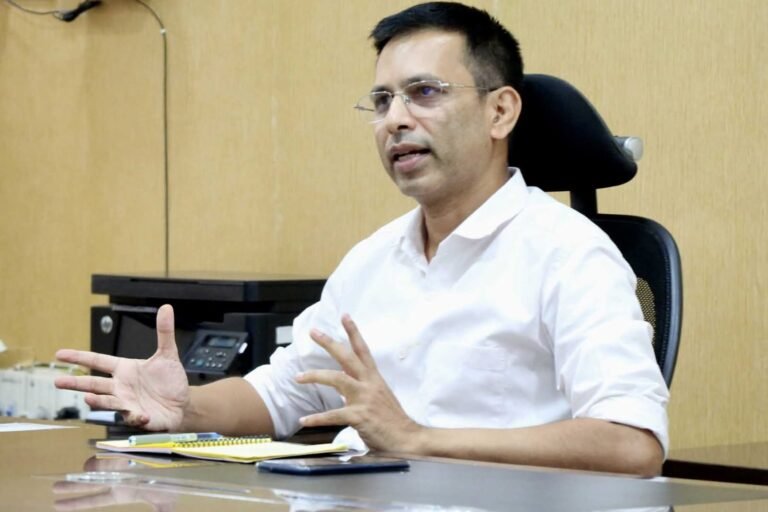 मुख्य नगर पालिका अधिकारी को मौका निरीक्षण करने दिये निर्देश