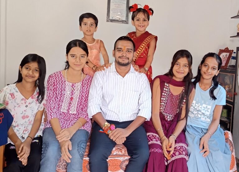 बहन से अच्छा कोई मित्र नहीं – प्रीतेश तिवारी