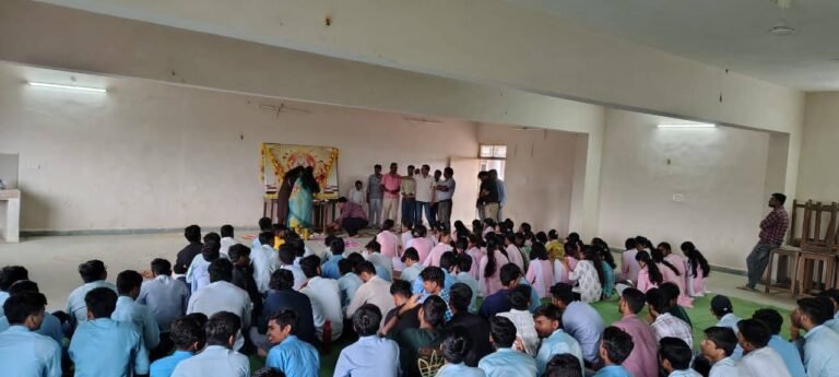 शासकीय पॉलिटेक्निक कॉलेज टीकमगढ़ में विधि-विधान से सम्पन्न हुई विश्वकर्मा पूजा