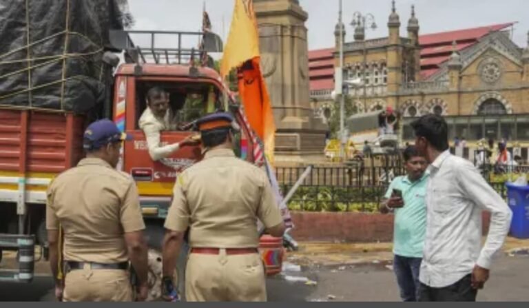 34 गाड़ियों में रखा 400 किलो RDX, पूरा शहर हिला देंगे’ – मुंबई ट्रैफिक पुलिस को मिली धमकी