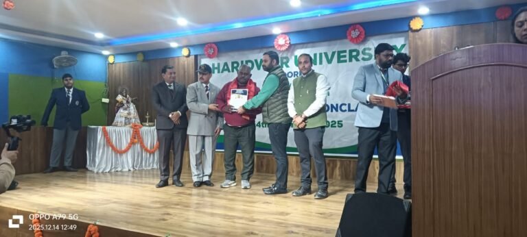 हरिद्वार यूनिवर्सिटी में ए.आई. पर एक दिवसीय कार्यशाला संपन्न, शिक्षकों ने साझा किए विचार