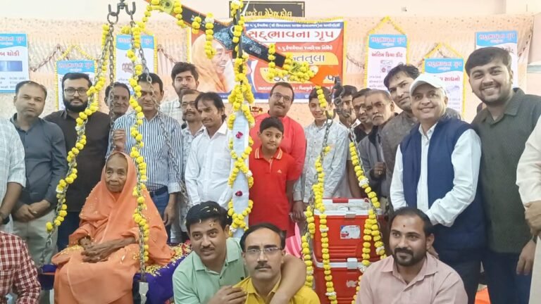 पूज्य उषामैया के 87वें जन्मदिन पर सेवा का त्रिवेणी संगम, 189 बोतल रक्त संग्रह