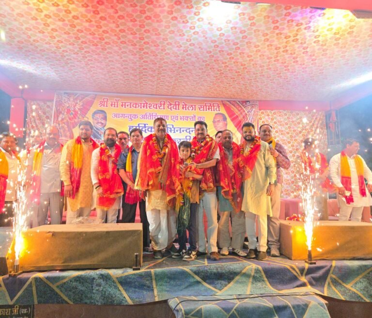 ब्रज के ऐतिहासिक आतिशबाजी मेले में उमड़ा जनसैलाब