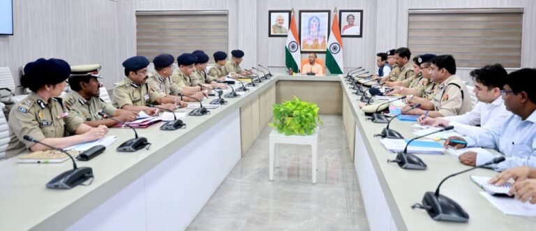 लखनऊ में पुलिस विभाग की बड़ी समीक्षा: 81 हजार भर्तियों की तैयारी, रिस्पॉन्स टाइम घटाने पर जोर