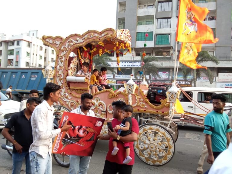 अंकलेश्वर में निकली भव्य सनातनी यात्रा, साईं वाटिका से सरदार पार्क तक उमड़ा श्रद्धालुओं का जनसैलाब सनातन धर्म के जयघोषों से गूंजा जीआईडीसी क्षेत्र, हजारों श्रद्धालुओं ने लिया उत्साहपूर्वक भाग